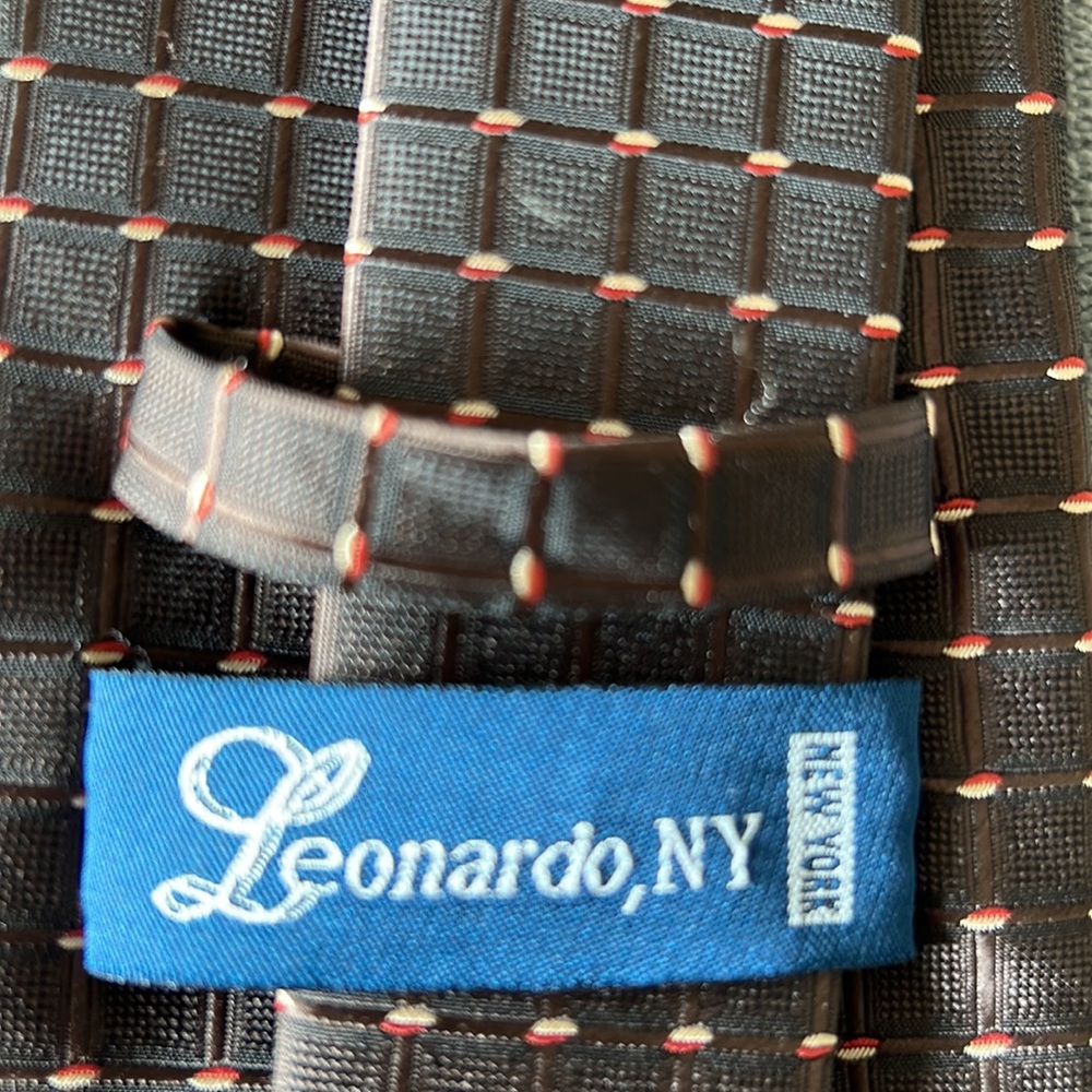 Designer Ties Set of 3! - Picture 11 of 11